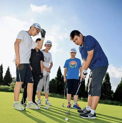 青少年高爾夫教育，讓孩子的人生多一種選擇